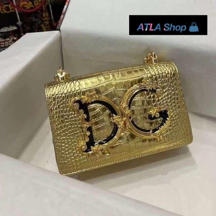 DIAMONDSLook2's tweet image. Vos petits accessoires Chics. Scellés dans leur carton💎.
23000Fcfa 
#douala , livraison et expédition possible