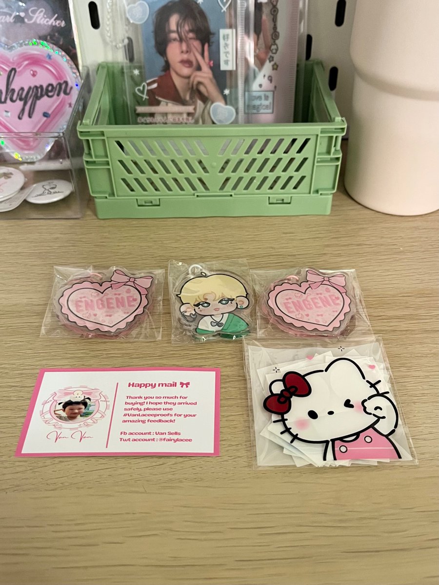 enhafyp's tweet photo. ᯓ  ★   #clovermails ⤵️💭.ᐟ.ᐟ

sunoo and engene key rings arrived safely 💘💌 @fairylacee ty for the freebies ❣️☺️

#vanlaceeproofs https://t.co/WvLjw8XLkN