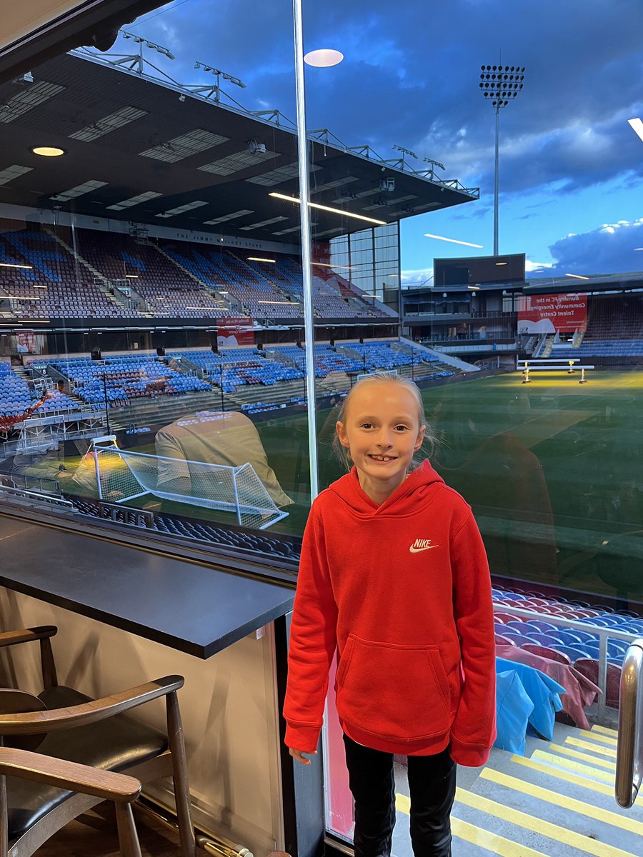 83Leond's tweet photo. Induction @BurnleyFC_Com ETC last night. She can’t wait to start training next week and see how much she can develop. 
#proud #happy #challenged #successful
@Year6sunnybank @sunnybankschool https://t.co/GcteIGDhaK