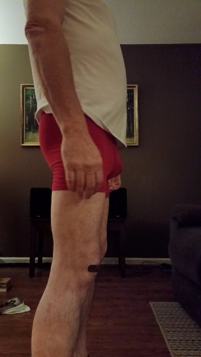 kyworkboots's tweet photo. My come suck me pose. #onyourknees #bigone #bulge #boxerbriefs #boxertrunks #trunks #briefs #briefsbulge #gaydaddy #gaydilf https://t.co/Hw3Hfb2Bsn