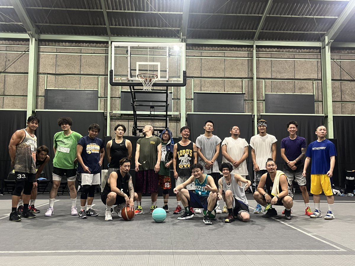 MURontheDL's tweet photo. #HOOPJESUS adopted ch.16
優勝はシュンマ🏆
https://t.co/kHzI77pibd https://t.co/tkY4cZoDBS