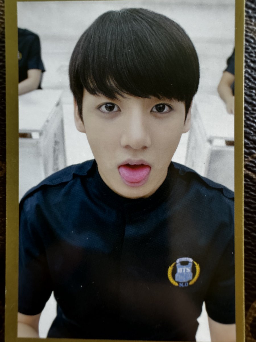 stillwitherika's tweet photo. Why does he look exactly the same 😭🤣 https://t.co/e836lxAJVx