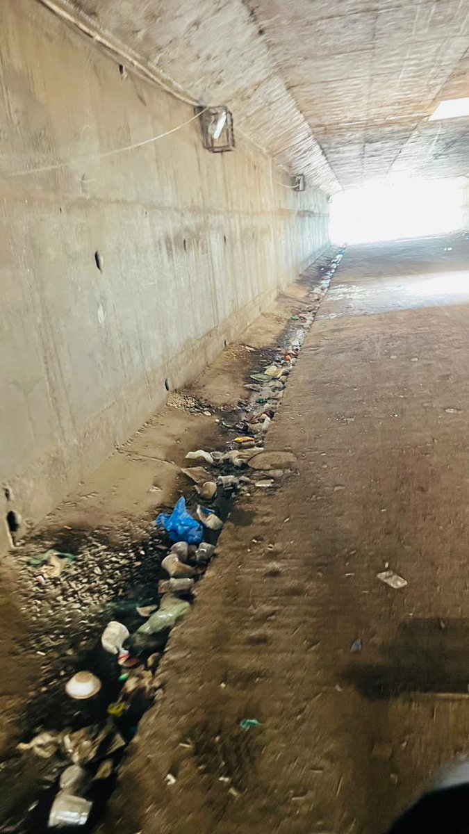 Maharshiteja's tweet photo. @HMDA_Gov @TelanganaCMO @TelanganaCS No road cleaning in place @DundigalM on the service road &amp; underpass Tunnel 2 passage  #Mallampet #ORRExit4A roads in terrible condition, unbearable to walk through due to bad smell @CommissionrGHMC @GHMCOnline @gadwalvijayainc @vijaya_mannem @TelanganaCMO @revanth_anumula https://t.co/bLM9qAK85p
