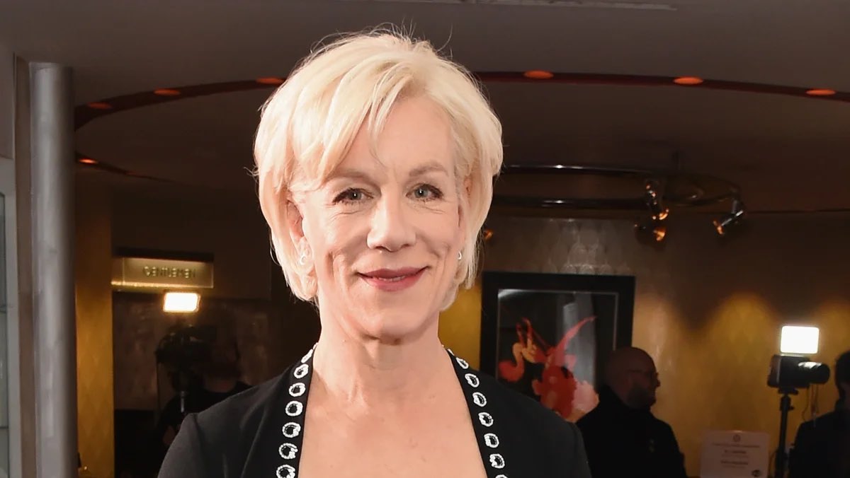 Check out Juliet Stevenson on RTE Radio 1 discussing her time filming the upcoming psychological thriller #ReawakeningFilm. See it in cinemas today! 
Listen Here: rte.ie/radio/radio1/c…