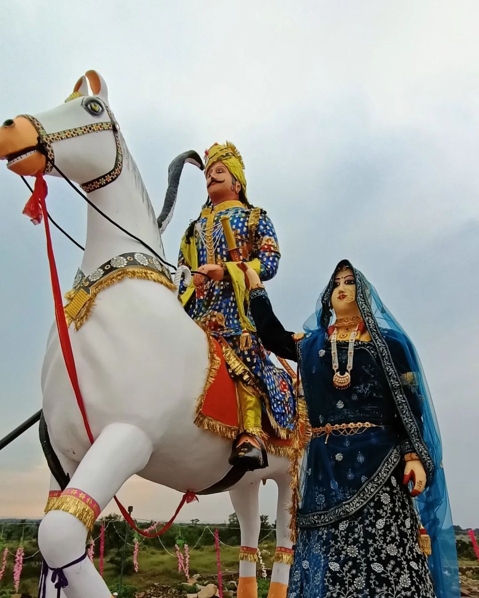 laxman saini (@laxmansaini1205) on Twitter photo рдЧрд╛рдпрд╛рдВ рдЦрд╛рддрд░ рд╡рд╛рд░ рдЪрдврд╝ рдЧреНрдпрд╛,
рдХрд░рд┐ рдЭрдЧрдбрд╝рд╛ рдореЗрдВ рдЬреАрдд ред
рд╡рдЪрдирд╛рдВ рдЦрд╛рддрд░ рдкреНрд░рд╛рдг рджреЗ рджрд┐рдпрд╛,
рд░рд╛рдЦрд┐ рд╢реВрд░рд╛рдВ рд╡рд╛рд│реА рд░реАрдд редред
ЁЯЩПЁЯЪйЁЯЩПЁЯЪйЁЯЩПЁЯЪйЁЯЩПЁЯЪйЁЯЩПЁЯЪйЁЯЩП
рддреЗрдЬрд╛ рджрд╢рдореА рдкрд░ рдЖрдк рдФрд░ рдЖрдк рдХреЗ рдкрд░рд┐рд╡рд╛рд░ рдХреЛ рд╣рд╛рд░реНрджрд┐рдХ рдмрдзрд╛рдИ рдПрд╡ рд╢реБрднрдХрд╛рдордирд╛рдпреЗ
<a href="/AbvpRameshwar/">JITENDRA SINGH GURJAR</a> рдЧрд╛рдпрд╛рдВ рдЦрд╛рддрд░ рд╡рд╛рд░ рдЪрдврд╝ рдЧреНрдпрд╛,
рдХрд░рд┐ рдЭрдЧрдбрд╝рд╛ рдореЗрдВ рдЬреАрдд ред
рд╡рдЪрдирд╛рдВ рдЦрд╛рддрд░ рдкреНрд░рд╛рдг рджреЗ рджрд┐рдпрд╛,
рд░рд╛рдЦрд┐ рд╢реВрд░рд╛рдВ рд╡рд╛рд│реА рд░реАрдд редред
ЁЯЩПЁЯЪйЁЯЩПЁЯЪйЁЯЩПЁЯЪйЁЯЩПЁЯЪйЁЯЩПЁЯЪйЁЯЩП
рддреЗрдЬрд╛ рджрд╢рдореА рдкрд░ рдЖрдк рдФрд░ рдЖрдк рдХреЗ рдкрд░рд┐рд╡рд╛рд░ рдХреЛ рд╣рд╛рд░реНрджрд┐рдХ рдмрдзрд╛рдИ рдПрд╡ рд╢реБрднрдХрд╛рдордирд╛рдпреЗ
<a href="/AbvpRameshwar/">JITENDRA SINGH GURJAR</a>