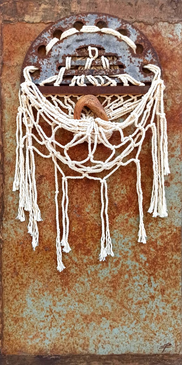 La pau dels vençuts (80x40 cm).  
Ferro rovellat, resines minerals i acrílic.  instagram.com/ponstello/ 
#abstractart #artabstracte #artbarcelona #artcatala #artcontemporani #artebarcelona #artofwoman #artsplastiques #artwoman #catalanartist #mujeresartistas #womenart