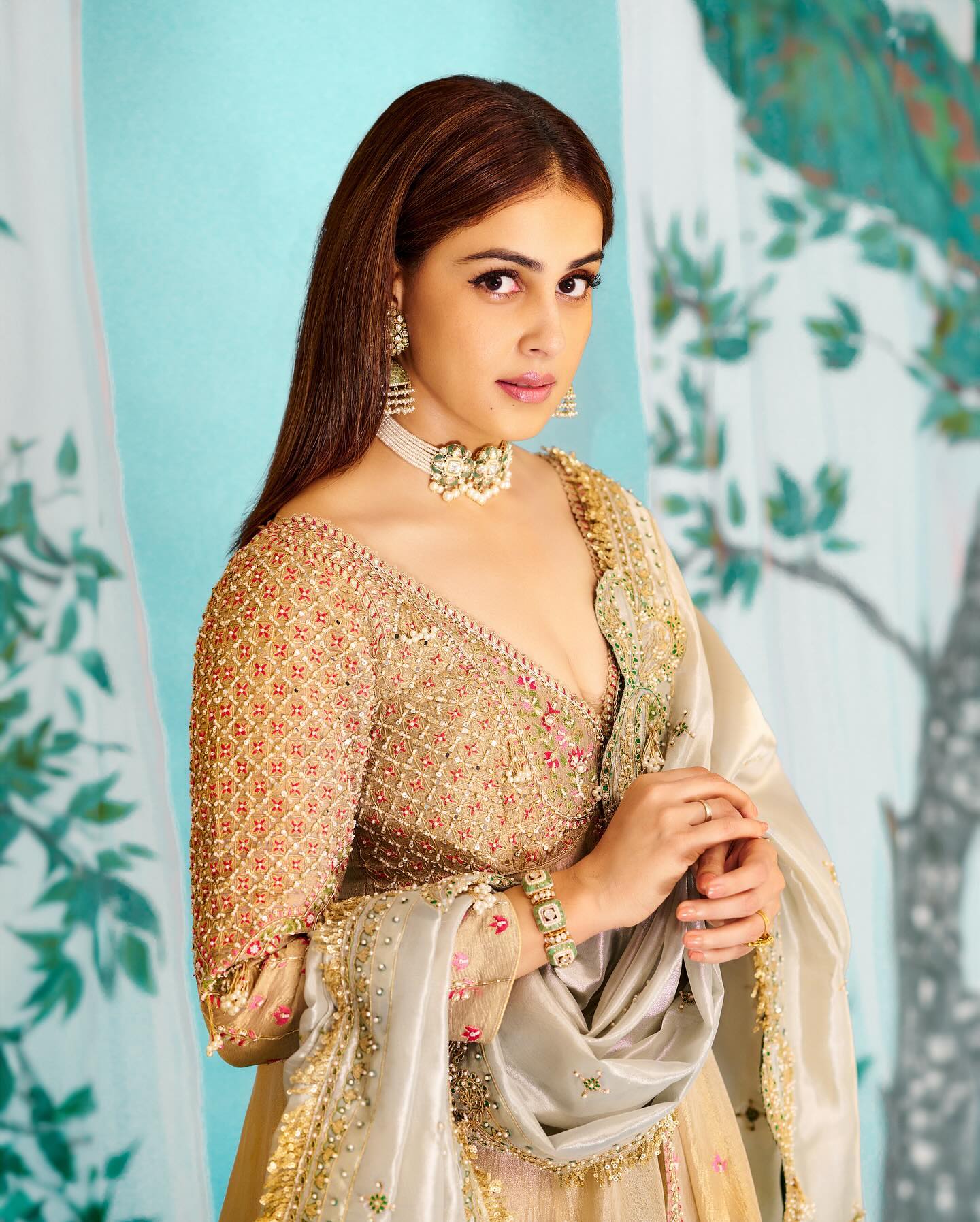 GXVnxUxbIAAAO-7?format=jpg&name=large