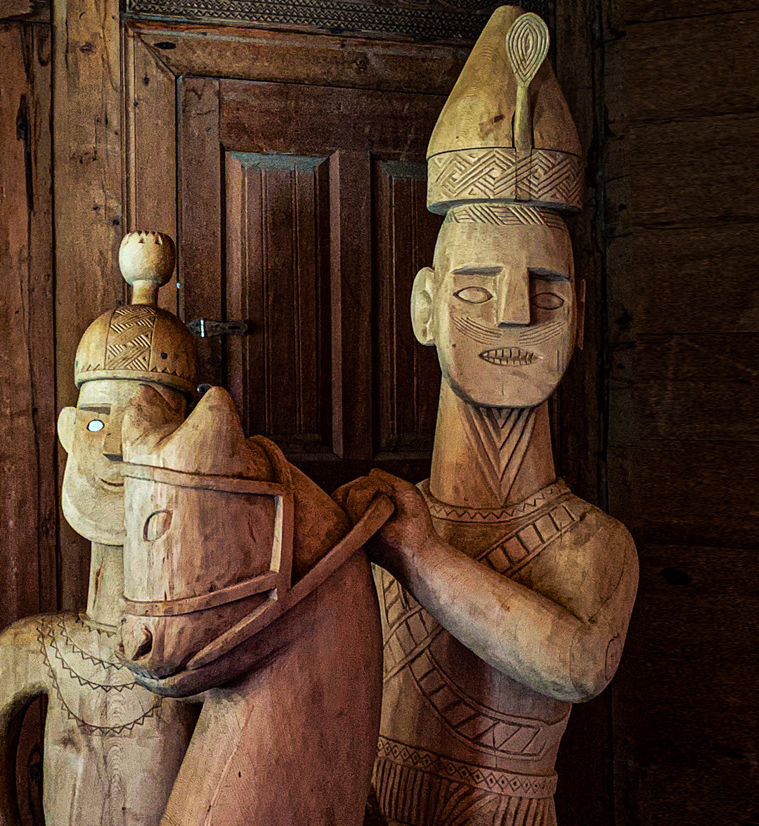 Journey through the mystical Rumbur Valley in the Hindu Kush with Peristan Vol. 9! Explore the ancient Kalasha art of Gandau, where sculptor Rehmat Wali Khan breathes life into Himalayan cedar, and discover the timeless beauty of Chitrali embroidery. bit.ly/peristan-vol9