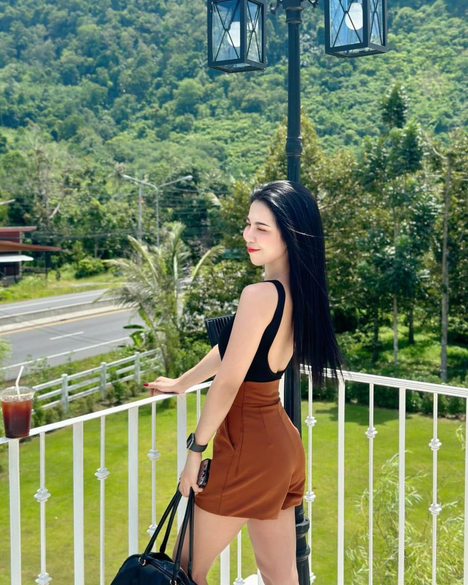 ถ้าวันไหนที่เธอล้ม🤧
เเสดงว่าเธอสะดุดความน่ารักของเรา🥰
#น้ำท่วมเชียงราย #กรุงเทพฯ #นครศรีธรรมราชนัดเจอ #ลานสกา