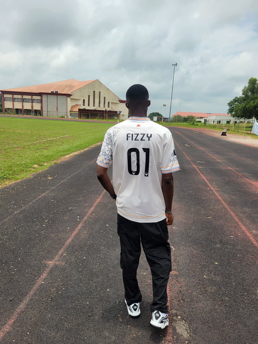 AfeezAdeolu's tweet photo. FYB DAY 03 
Jersey Day
@FutaBro 
@Futaclassof23 
@futa_mmeclass23 https://t.co/fQ73EauErb