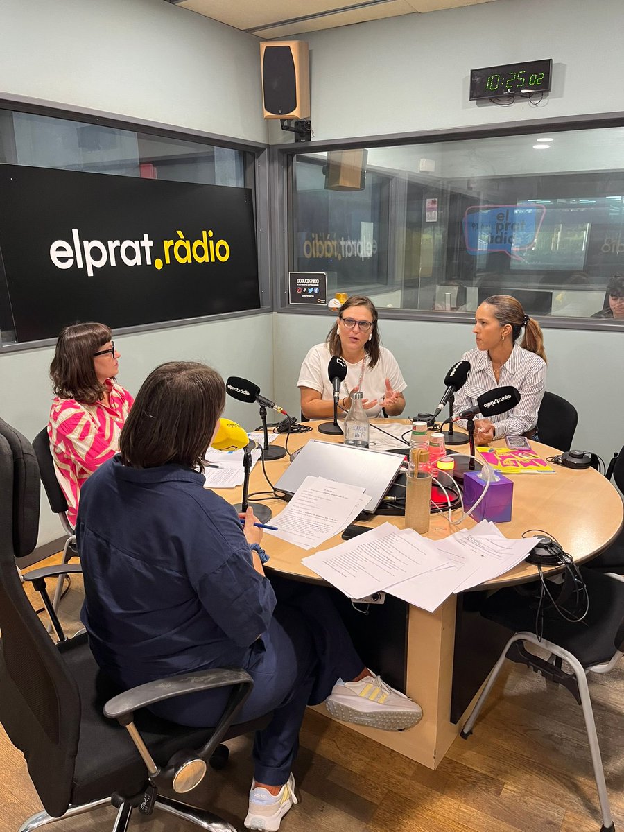 📌Comencem el curs de la millor manera possible, al <a href="/PlanetaPrat/">Planeta Prat</a> . 

📻Parlem sobre ús responsable de pantalles i propostes de treball comunitari per aconseguir el benestar digital dels infants i les seves famílies 

Seguim!
<a href="/icscat/">ICS. Generalitat</a> 
<a href="/PratEducacio/">Prat FP</a> 

elprat.digital/radio/planeta-…