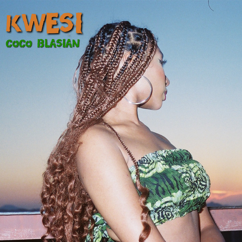 【Hot New Release】 #NewMusic

日本とガーナがルーツのアーティスト・Coco Blasian、思い出を辿る「Kwesi」リリース