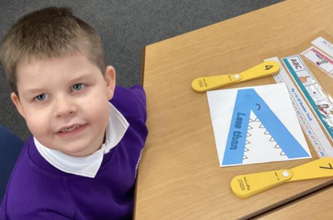 SkegInfantAcad's tweet photo. What an exciting week Year One have had! They have been reading 'Grandad's Island' and practising their phonics and number skills. #Reading https://t.co/03Q7cyeUsA