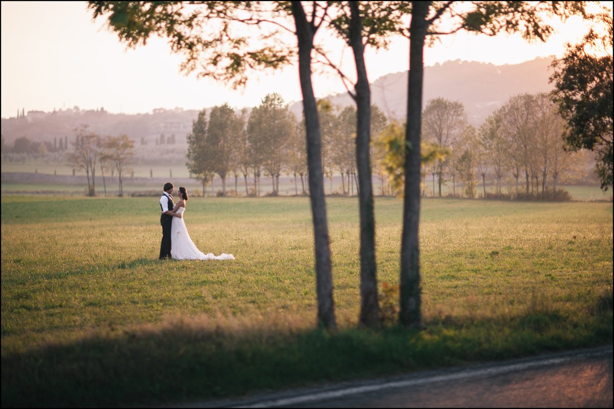 SergeyUsik's tweet photo. ✨Dreaming of a #wedding on the #FrenchRiviera or #Italy? Let’s capture your #lovestory in stunning images, from the shores of #Nice to the views of #LakeComo Creating memories to cherish 📷https://t.co/w3aulGfDRn #DestinationWedding #Photographer #Elopement #ElopementPhotography https://t.co/Crhc1464hz
