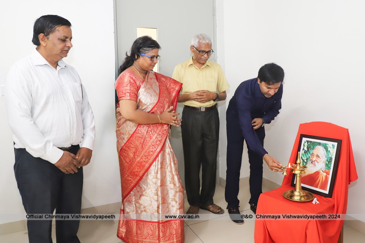 Chinmaya_VV's tweet image. 🚀 Innovative Minds Shine at CVV’s Internal Hackathon 2024! 💡
On 10th September 2024, Chinmaya Vishwa Vidyapeeth hosted its exciting Internal Hackathon at the Lalita Pratishthanam facility in Onakkoor as part of the Smart India Hackathon (SIH) 2024!