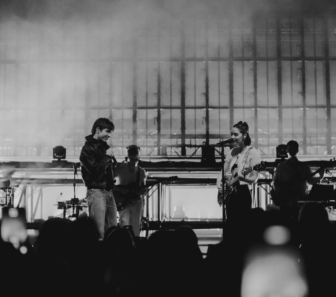 gracieabrams's tweet photo. Night 3 at the Greek💙💙💙 The shows this week meant so much to us. They were some of my favorites ever. Thank you for your time and energy and for knowing all the words to every song. You make everything brighter I love you🏠!!! https://t.co/DIPquy85Aq
