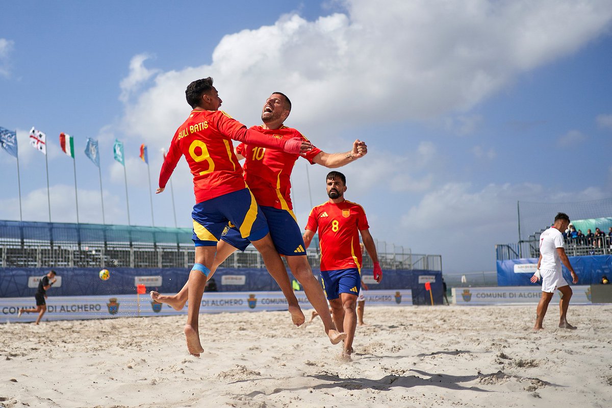 Fútbol Playa RFEF tweet media