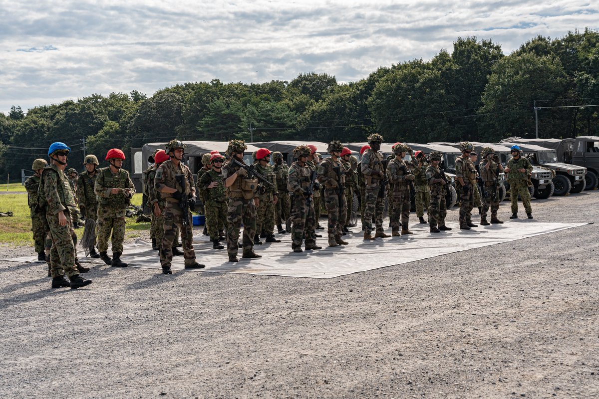 armeedeTerre's tweet photo. Exercice Brunet-Takamori 🇯🇵🇫🇷
La France entretient un partenariat d'exception en zone Indopacifique 🤝

📸 Instruction au tir de combat entre nos légionnaires du @2eEtranger et le 39e régiment d'infanterie de la @JGSDF_pr 🪖

準備はいいかい ?
#SoldatsOps https://t.co/vGZcp0NQtV