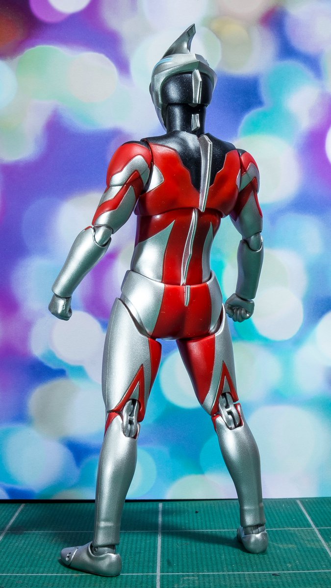 mars3955A's tweet photo. ウルトラアーツ、ウルトラマンアーク。股関節が完全な引出し式になりモモの付け根が硬質パーツ。
#ウルトラアーツ 
#ウルトラマンアーク https://t.co/p9rKQ4C5q6