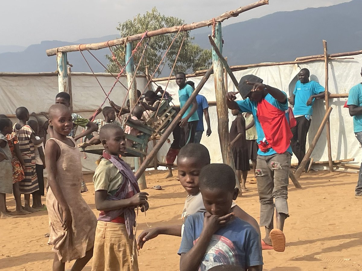 Visiting children and their families, discussing their needs for health care, water and play. Encouraging to see child focused Primary Health Care in Burundi, increasingly resilient to emerging needs 

#foreverychild