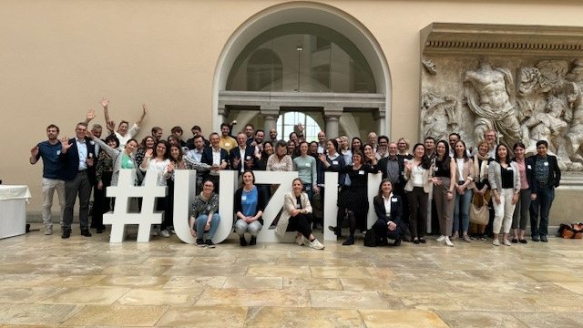 Yay!

We are overjoyed to announce that the #UZH Universität Zürich has approved the next funding period for the URPP ITINERARE!

Thank you all for making this possible!