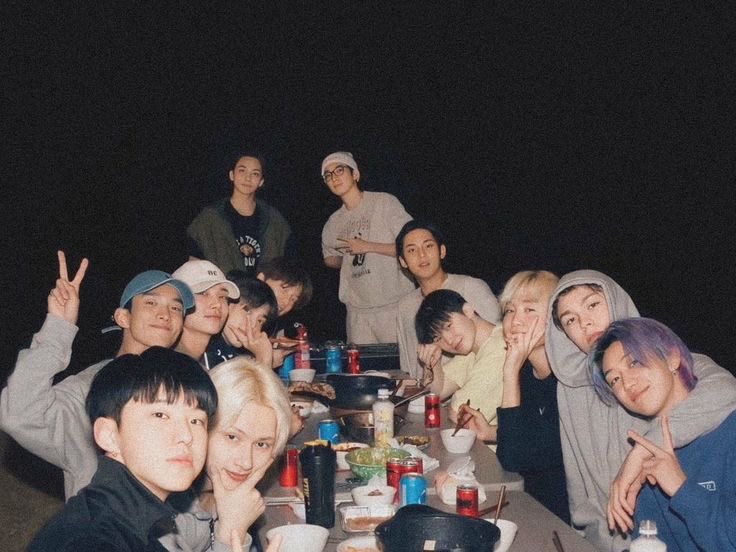 bbbmaee's tweet photo. @heecarty @idkjeonghan https://t.co/cel29xUhQl