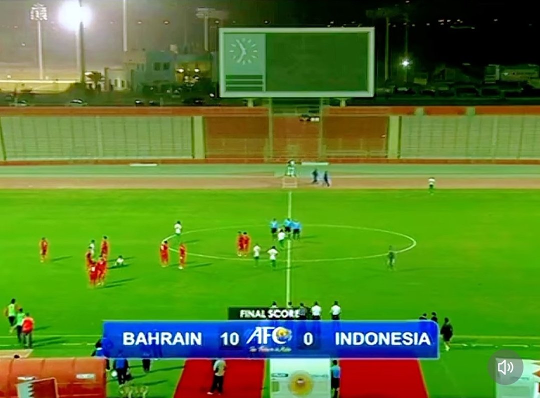 MelodyUnited's tweet photo. Yang gak suka sama pencapaian Timnas Indonesia saat ini pasti mereka pengen Timnasnya balik ke jaman ini lagi hahaha. https://t.co/qucCNay86E