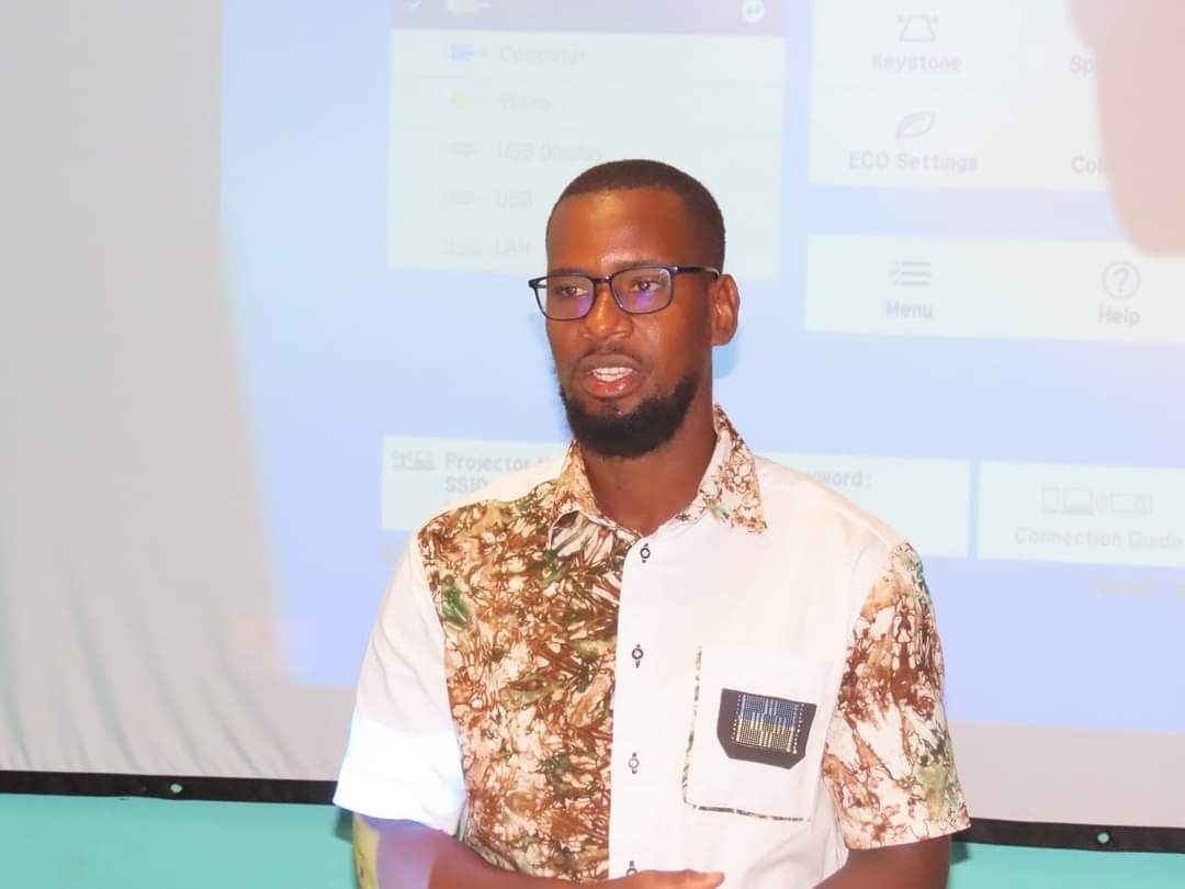 Halimatou Ceesay (@ceesayj1) on Twitter photo #menforequality
"I think it is high time that women learn the Quran and know their religion so that they can interpret these texts for themselves instead of men doing it for them in a way that suits them”, he said.
<a href="/SheTaleblog/">SheTale Media Network</a>
<a href="/men4equality1/">Men For Equality</a>
shetale220.blogspot.com/2024/09/men-fo… #menforequality
"I think it is high time that women learn the Quran and know their religion so that they can interpret these texts for themselves instead of men doing it for them in a way that suits them”, he said.
<a href="/SheTaleblog/">SheTale Media Network</a>
<a href="/men4equality1/">Men For Equality</a>
shetale220.blogspot.com/2024/09/men-fo…