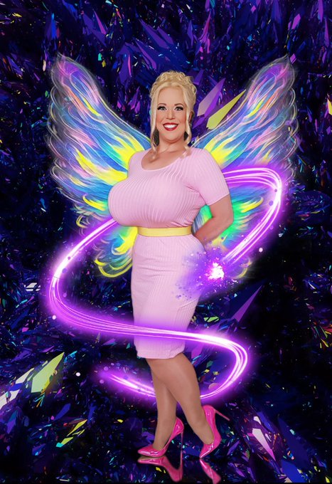 A angel #FridayVibes for my loving guys and my special thanks for you #WomanPower https://t.co/ukOrd