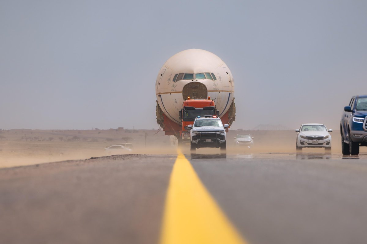 بعد التفاعل الكبير من أبناء الوطن..

رئيس هيئة الترفيه يعلن زيادة جوائز أفضل تصوير لطائرات #موسم_الرياض إلى 6 سيارات فاخرة.

-