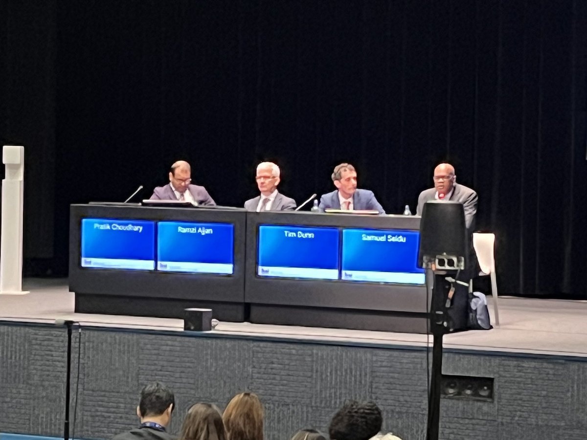 The glucose derived personalised HbA1c correction study session was one of the best in #EASD2024 . Chaired by <a href="/scelee1/">samuel seidu</a> with great talks from <a href="/AjjanRamzi/">Ramzi Ajjan</a> <a href="/drpratikc/">Pratik Choudhary</a> and Tim Dunn. Slides shared with permission of the authors. Not all data published. #diabetes ⬇️