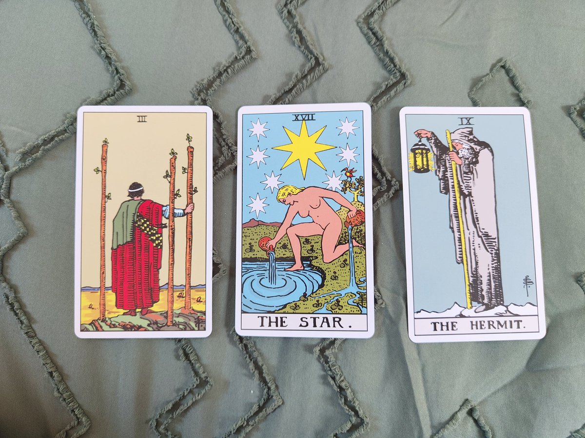 I've been told by my mentor to pick three cards every morning, then in the evening reflect on my day. 🥰 I am happy with these cards. #tarot