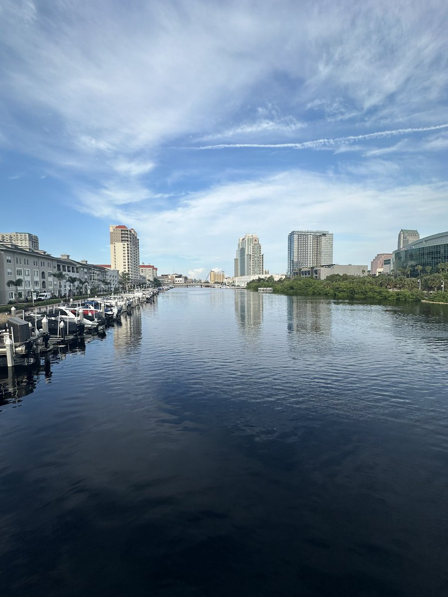 RondoFit60's tweet photo. #Tampa ๐๐๐งณโ๏ธ๐ข contact me to #visittampa https://t.co/WjOQPAEszQ