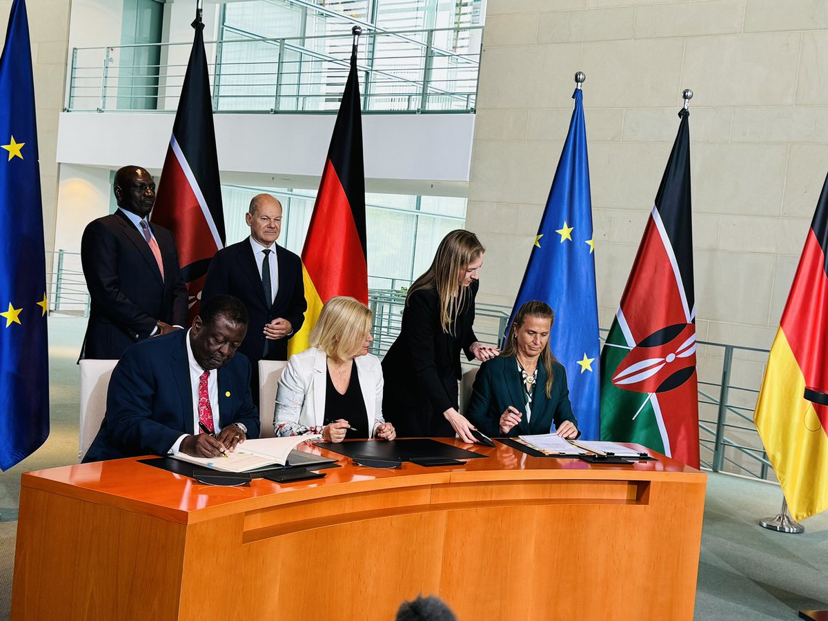 roselinenjogu's tweet photo. It’s done! 🇰🇪🇩🇪
The Comprehensive Migration and Mobility Partnership Agreement between Kenya and Germany has now been signed.
Honored to have served my country as the lead negotiator of this agreement. #KenyaInGermany #KenyaGermany #Burgerfest https://t.co/C5PTZEDjEZ