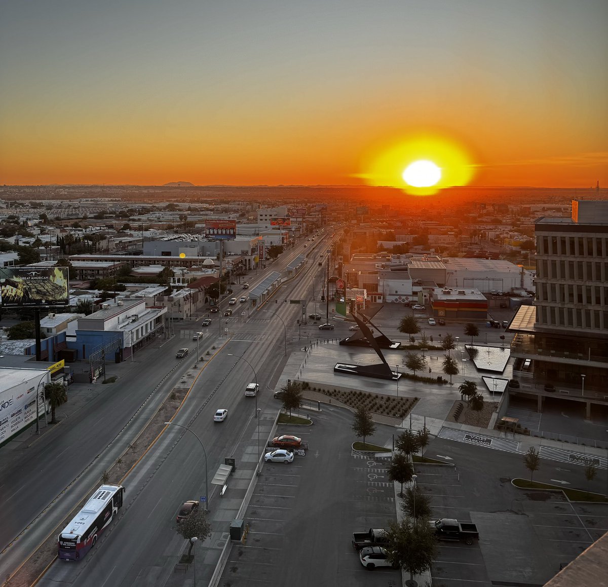 santiagodelap's tweet photo. Buenos días desde la Heroica Cd. Juárez… a darle! https://t.co/qICp5KAp8z