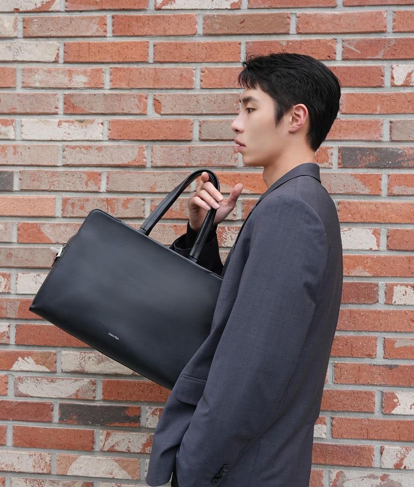 요즘 왜이리 백경 같아