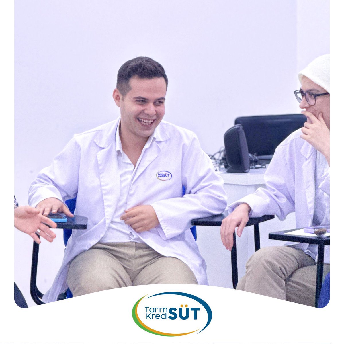 Tarım Kredi Süt ekibimizle katıldığımız ‘Çağdaş Uzlaşı Kültürü ve Çatışma Yönetimi’ eğitimini başarıyla tamamladık. ✨

Çağdaş uzlaşı kültürü, çatışma çözme teknikleri ve iletişim becerileri gibi daha birçok konuda faydalı bilgiler edindik. 

#TarımKrediSüt #TarımKrediGrubu