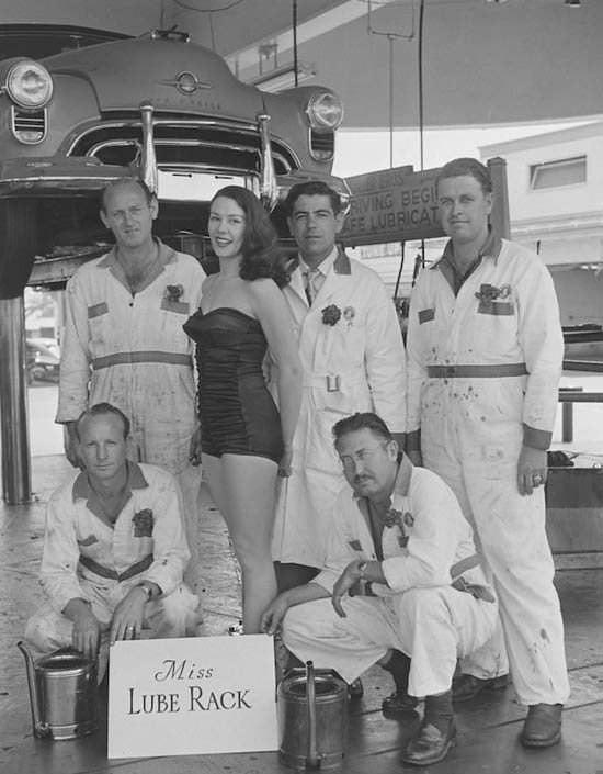 TheBoysofBallF1's tweet photo. Miss Lube Rack had many admirers on the Seattle Pilots back in the day.

#boysofballfour #luberack #HeyGelnar https://t.co/Qw30Ub9p1R