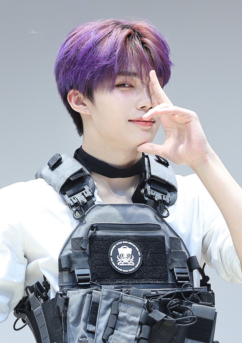 daze0110's tweet photo. 240907 HQ

#박건욱 #PARKGUNWOOK #パクゴヌク 
#제베원 #ZEROBASEONE #ZB1 https://t.co/3SA7dX3PAx