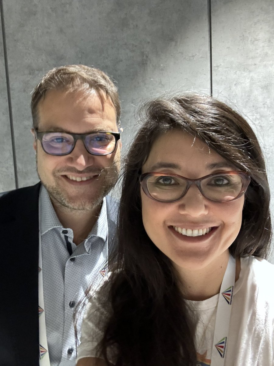leticiakawano's tweet photo. I feel so lucky 🍀 to be around so many wonderful people (plus brilliant minds) in @magicevidence
An unexpected“side effect” of COVID in my life
With @ThomasAgoritsas @PerVandvik @lyubovlytvyn @LisheyuSheyu @rominabrigpet #ChrisChampion #LuzTorres #LinanZeng https://t.co/9m35fnHaGJ