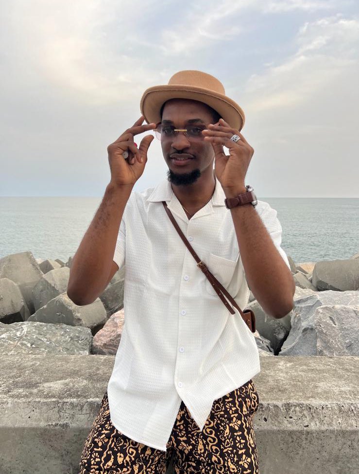 aprilfifteen80's tweet image. This picture of Topher deserves a double like 🔥

TOP BOY TOPHER 
TOPHER IS WINNING

#Topherbassey
#Bbnaija