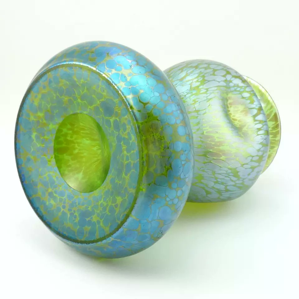 Phoenixchild0's tweet photo. Now available on auction this stunning antique Art Nouveau iridescent glass 'Crete Papillon' vase, by famous Austrian Loetz glassworks, dated circa 1900.

For more details - https://t.co/C6JwZ0JIJC

#Antique #Artglass #papillon #Austrian #artnouveau #Londond #Paris #Rome #NY https://t.co/Uhcn93lsYG