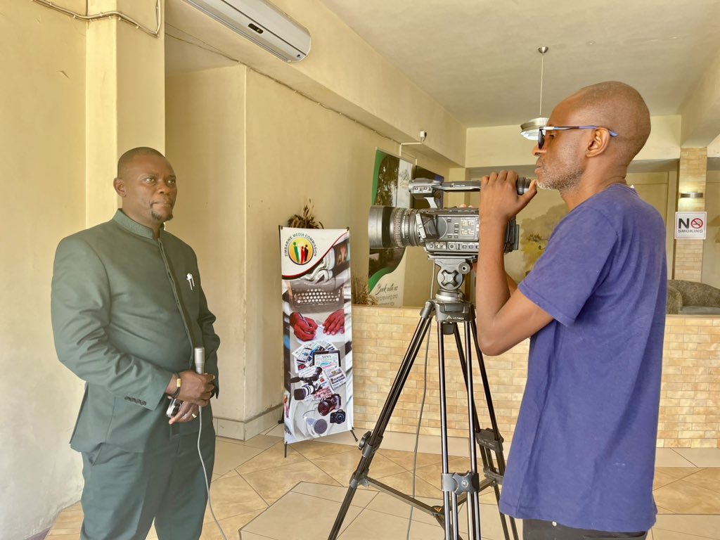 Zim_Media_Com's tweet photo. 📍Hwange

We're hosting a training workshop for Heads of Entities/Information Officers from across Matabeleland North to promote the #FreedomofInformationAct &amp; enhance compliance and #accesstoinformation 

#FOIA @SAPST @MISAZimbabwe @Zimcodd @YetTrust https://t.co/cGqeQlBVWs