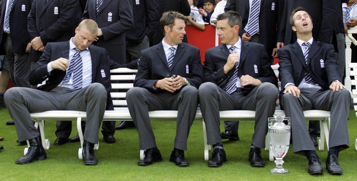 TheCricketerMag's tweet photo. #OnThisDay | 2005  

Iconic. https://t.co/1o66qXn46G