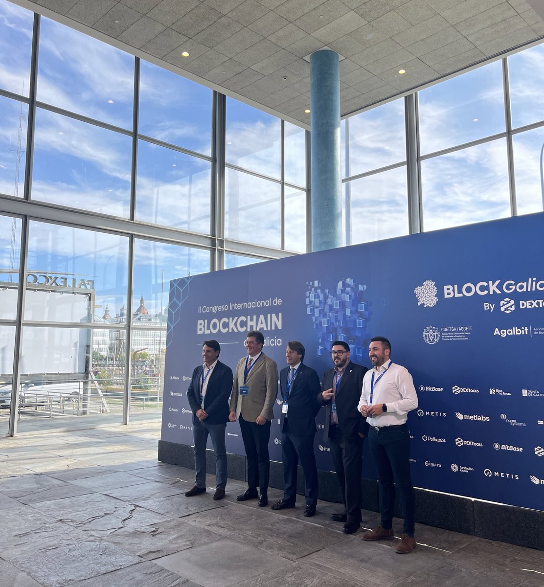 BlockGalicia's tweet image. 🔹 Recepción de autoridades 🔹

¡Gracias por apoyar al sector y confiar en nosotros una vez más!

#blockgalicia24 #blockgalicia2024 #blockgalicia #acoruña #galicia #blockchain