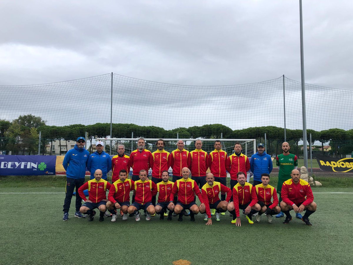 DyTEspana's tweet photo. 1ª Mundial ⚽️
🇪🇸España 1 - 🇨🇱Chile 5
No pudo ser
El Equipo Nacional De Fútbol de Trasplantados de DyTE ha caído en la Final del Torneo ante Deportistas Trasplantados de Chile
https://t.co/HdhyVRdU5g
#transplantfootballworldcup #tfwc2024 #ONT_esp #trasplante #DonaÓrganos
@rfef https://t.co/QXIQIg2XjN