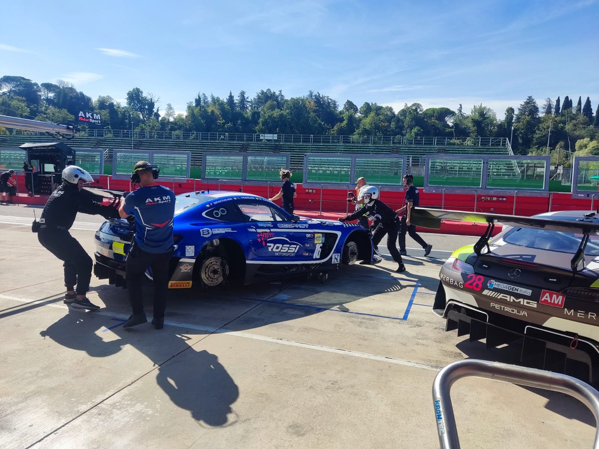 admo_er's tweet photo. Il 7-8 Settembre 2024 abbiamo partecipato al Campionato Italiano Gran Turismo Endurance a Imola con il supporto di Race to donate. Insieme facciamo la differenza, in pista e nella vita! https://t.co/qEzuK33PCv