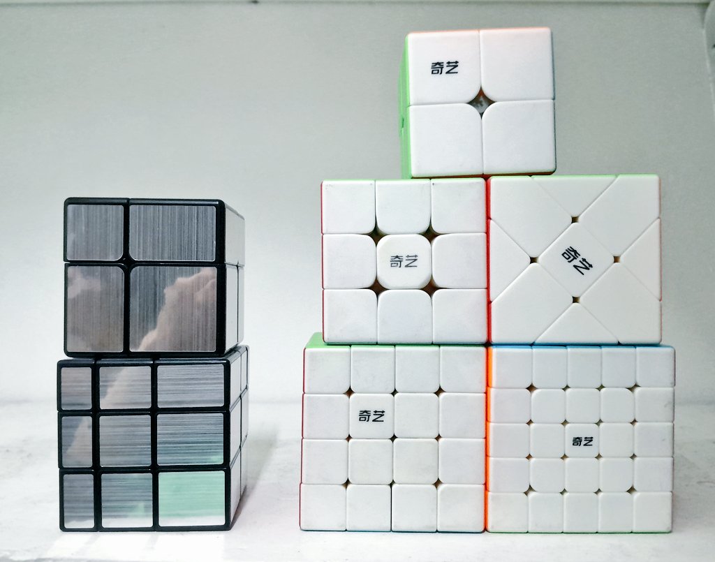 Intoy_Yohan's tweet photo. Rubiks cube collector yarn ?? Hahahaha 🤣🤣 https://t.co/ca8uumeGUc