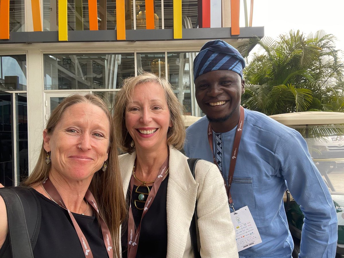 JohnAgboola_'s tweet photo. The future of food systems depends on healthy soil &amp; land. Since meeting @lawinowiecki in 2018 at the @YIL_Initiative event in Nairobi, I have continued to be inspired by Dr Leigh’s work on soil health for land restoration in 🌍

With @lawinowiecki and @Robynne_A at #AFSForum2024 https://t.co/woI9TGwl4o
