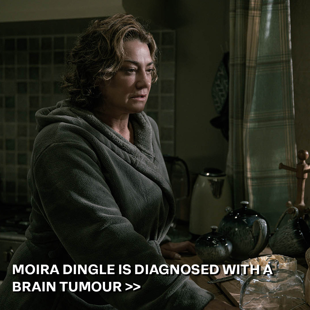 emmerdale's tweet photo. In tonight's episode of Emmerdale, viewers will see the heartbreaking moment Moira Dingle, played by Natalie J Robb, is diagnosed with a brain tumour.

Read more here: https://t.co/GejYjfBtge

#Emmerdale https://t.co/Ym81SzKbdY